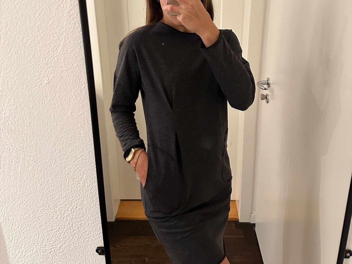 Vestiti: Graues Minikleid – Usato da Uster venduto da Monika_OB 3