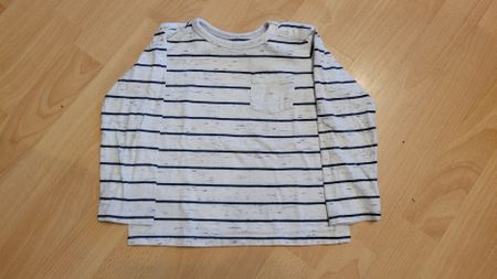Gestreiftes Langarmshirt Grösse 98