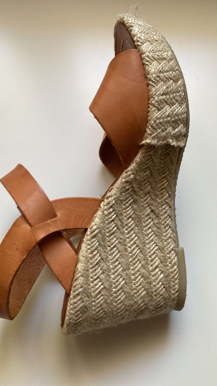 Damenschuhe: Damenschuh – Gebraucht aus Rothrist von turnedking 1