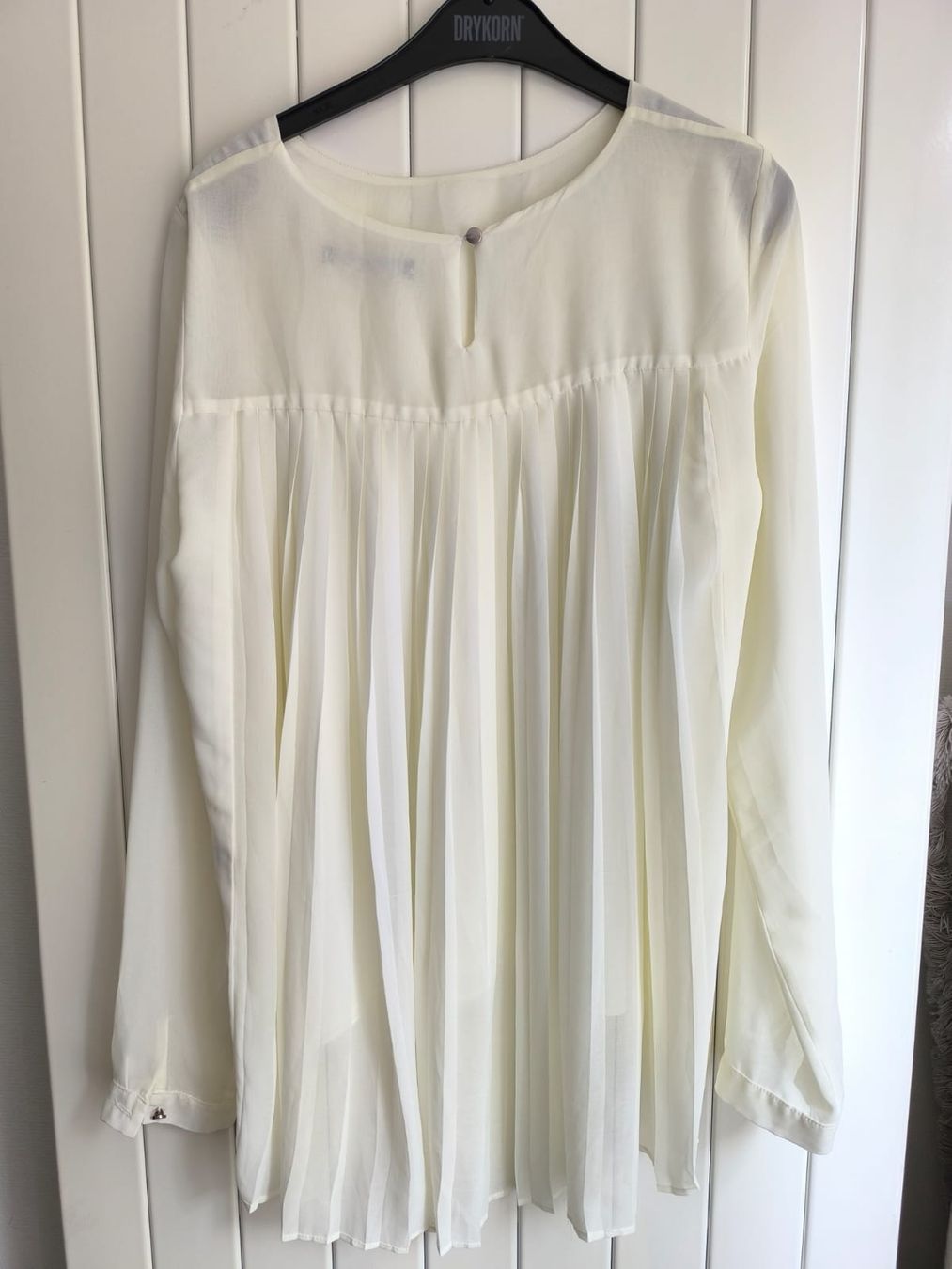 Camicette: Schöne Bluse Grösse 36 Beige – Nuovo (secondo la descrizione) da Zürich venduto da sb_t28m 1