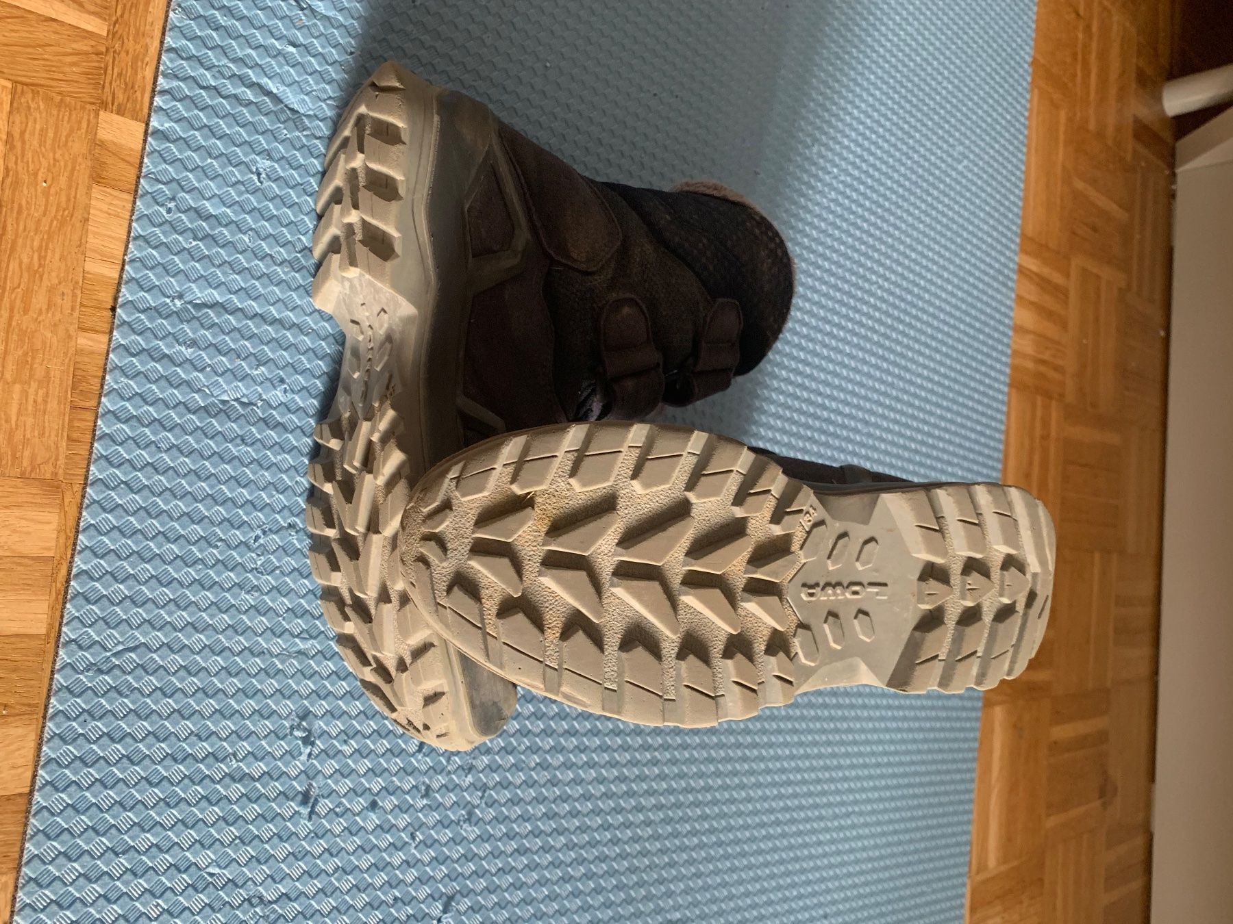 Lowa Scarpe per ragazzi: Lowa winterschuhe 34 – Usato da Schmitten FR venduto da alpi. 2