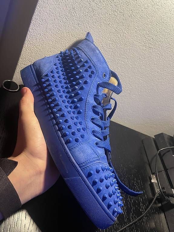 Scarpe da uomo: Christian louboutins blue suede  – Usato da Schindellegi venduto da Poshanna 2