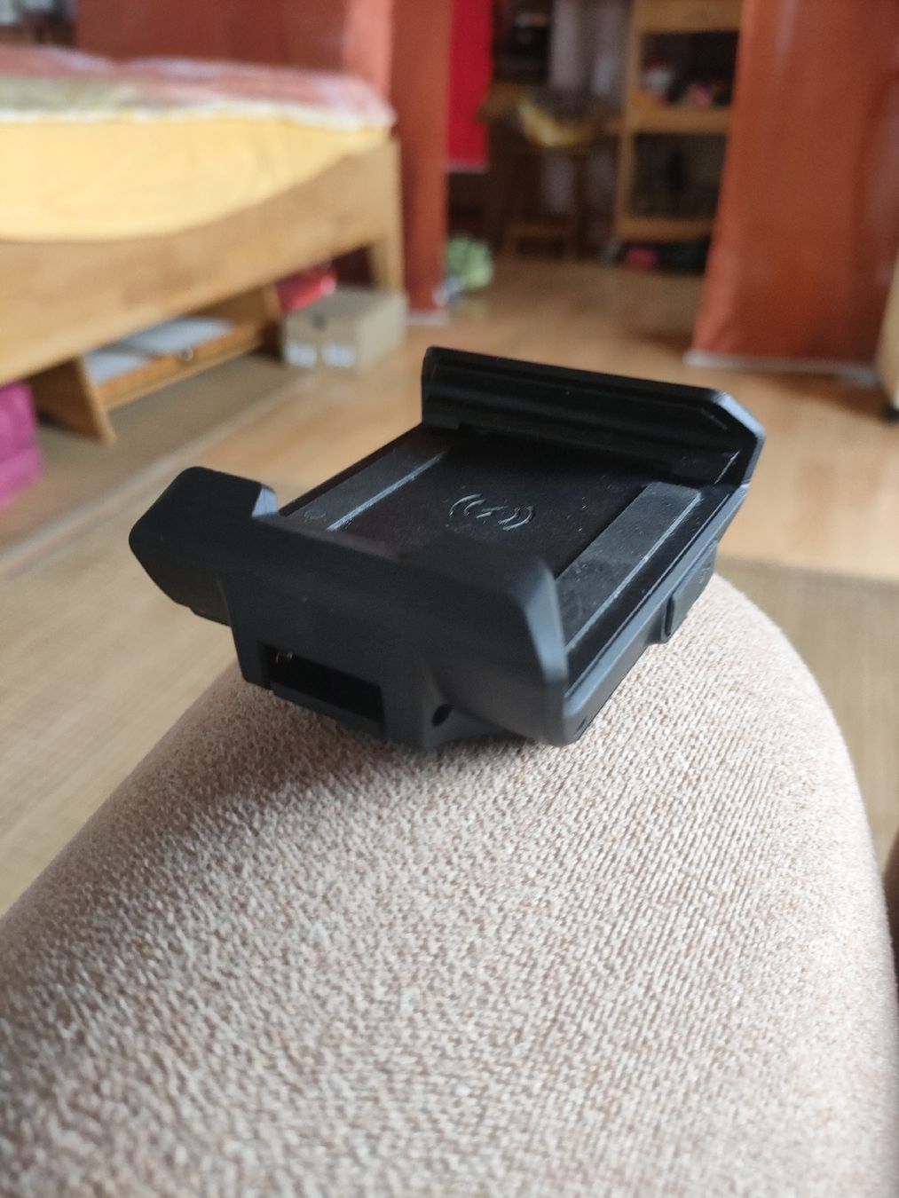 Bosch Halterungen: Bosch Smartphone Grip  – Neu und originalverpackt aus Triesenberg von feinerli 2