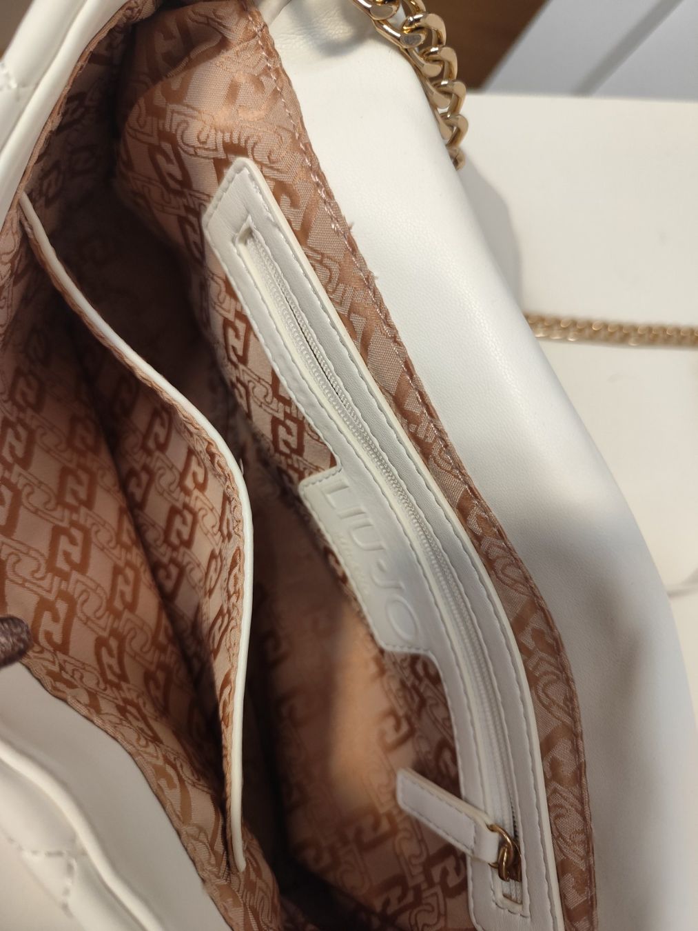 Liu Jo Taschen für Damen: Borsa Liu Jo trapuntata bianca con strass – Gebraucht aus S. Carlo GR von pos_fmm8 2