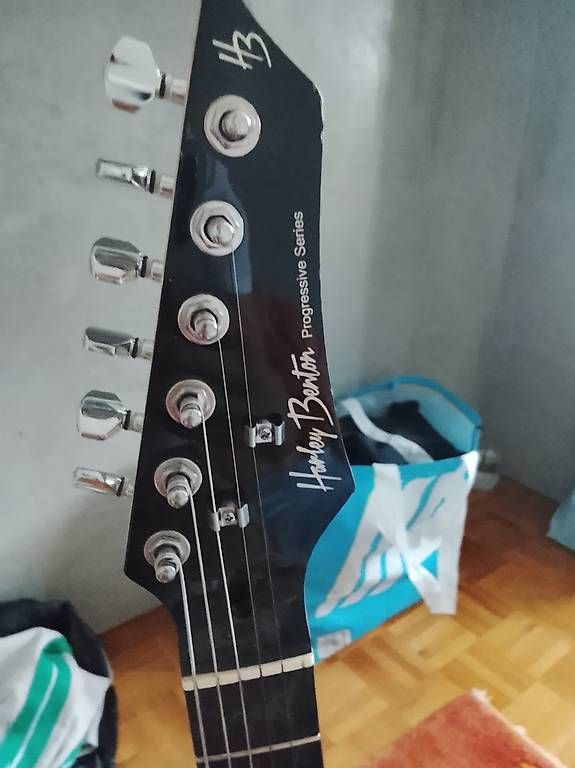 Strumenti musicali: Chitarra elettrica  – Usato da Breganzona venduto da nello.iavarone 2