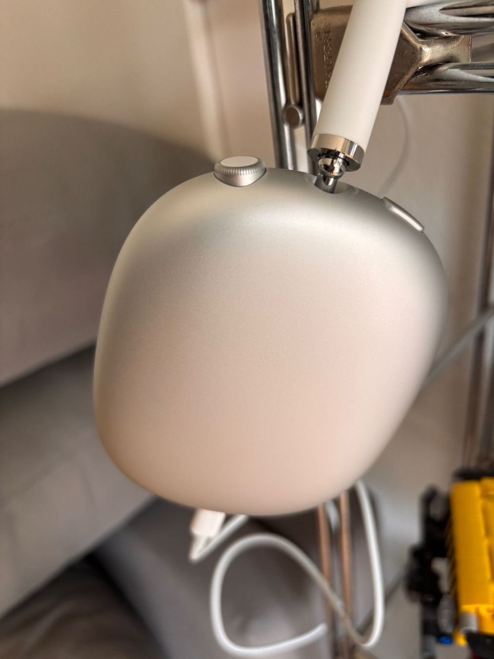 Apple Cuffie: Air Pods Max gekauft 11.09.2023 – Usato da Bern venduto da West73 3