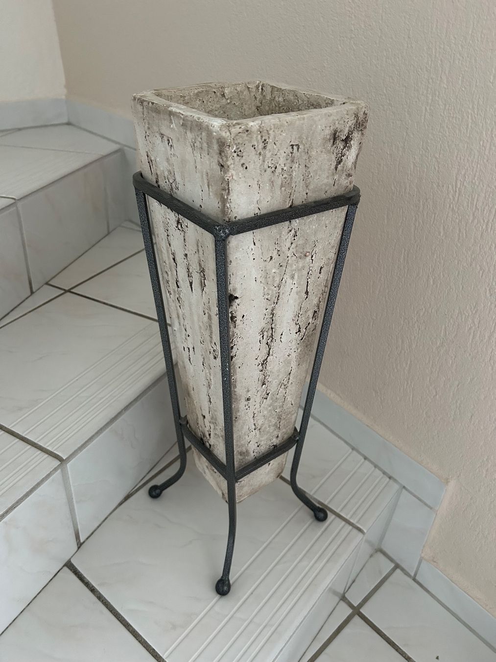 Pfister Vasen & Gefässe: Bodenvase – Gebraucht aus Gutenswil von walker60