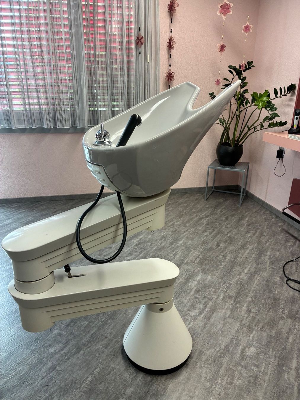 Spülbecken & Waschbecken: Coiffeur Waschbecken – Gebraucht aus Frick von sandra037 1