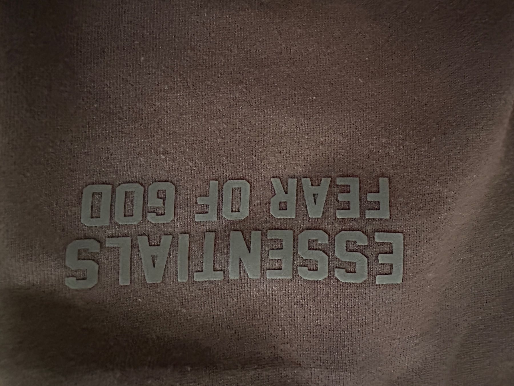 Fear of God Pantaloni: fear of god essentials sweatpants – Usato da Toffen venduto da manimatter 3