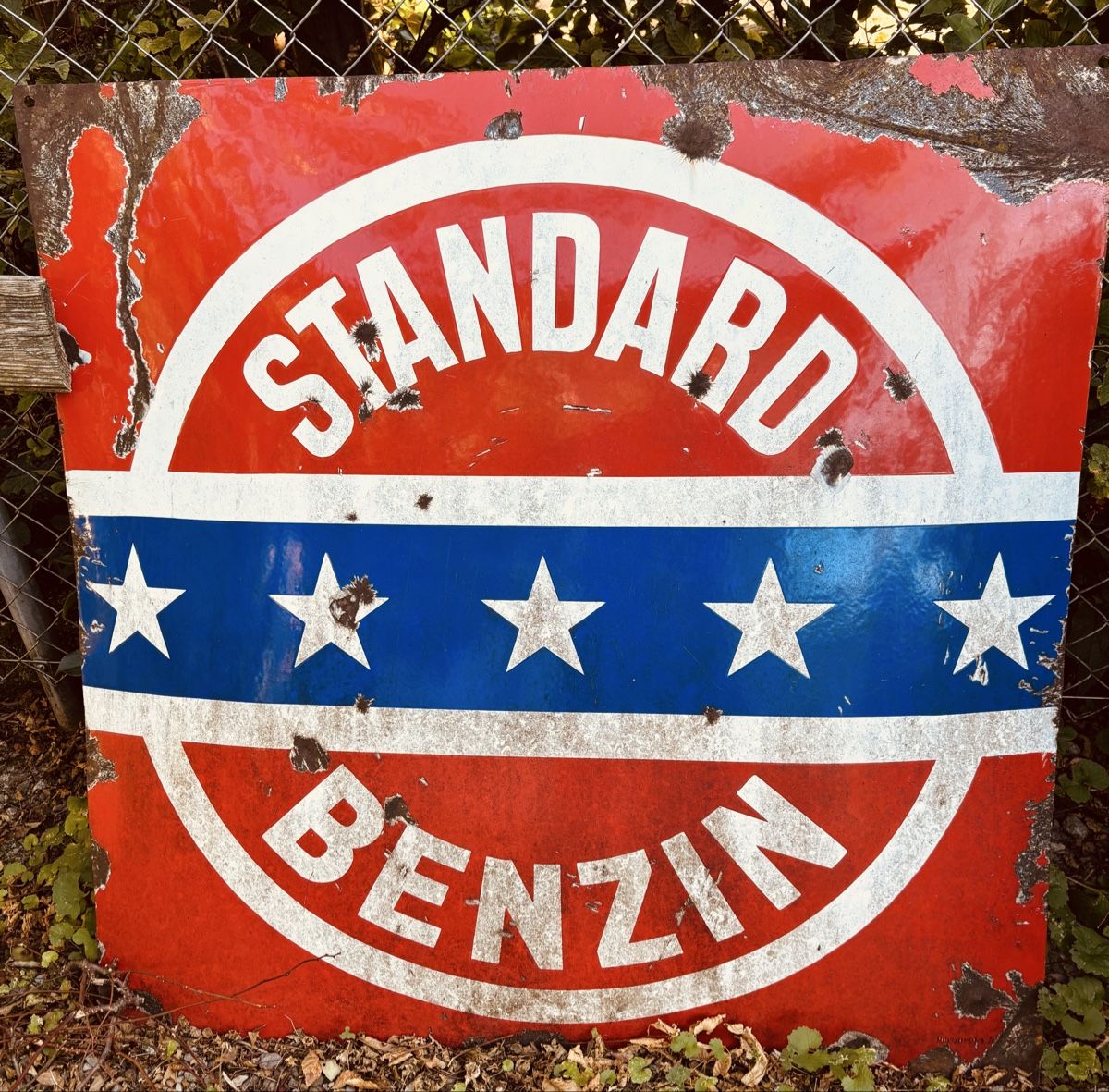 Ecriteaux: Emaille-Metallschild Standard Benzin – D'occasion à Thun par Kerolein