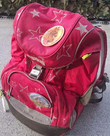 Ergobag Schulrucksack Pink mit Sternen & Kletties (Pferde)