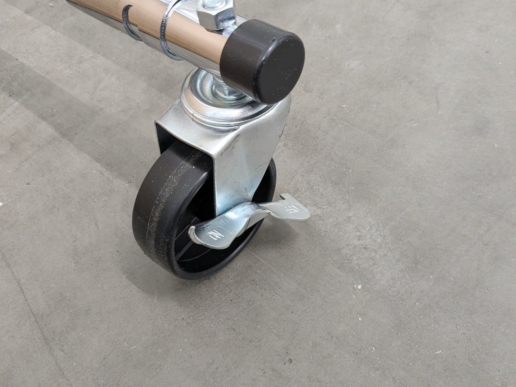Porte manteau: SONGMICS Kleiderständer HSR13S – Neuf (Voir description) à Dintikon par Restwert_Dintikon 5