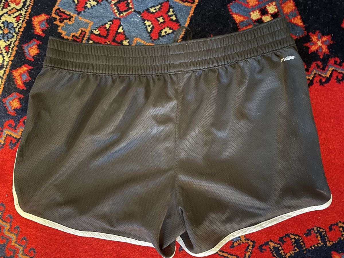 Adidas Pantaloni: Adidas Running Shorts – Usato da Zürich venduto da pau_kbr6 1