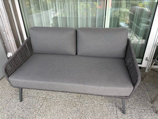 Sofas: Loungesofa 2er Sitz – Gebraucht aus Rickenbach Sulz von Noebile