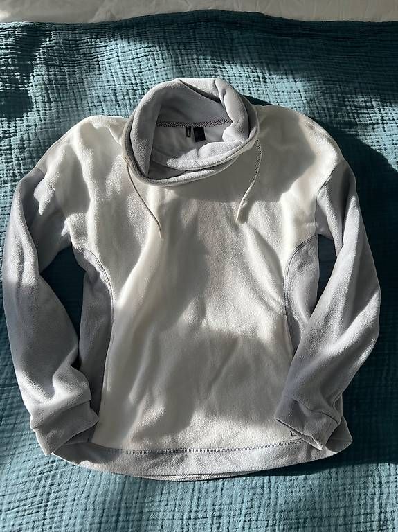 O'Neill Pullover & Sweatshirts: Polaire O Neill t.M – Neu (gemäss Beschreibung) aus St-Prex von feb_wd8w