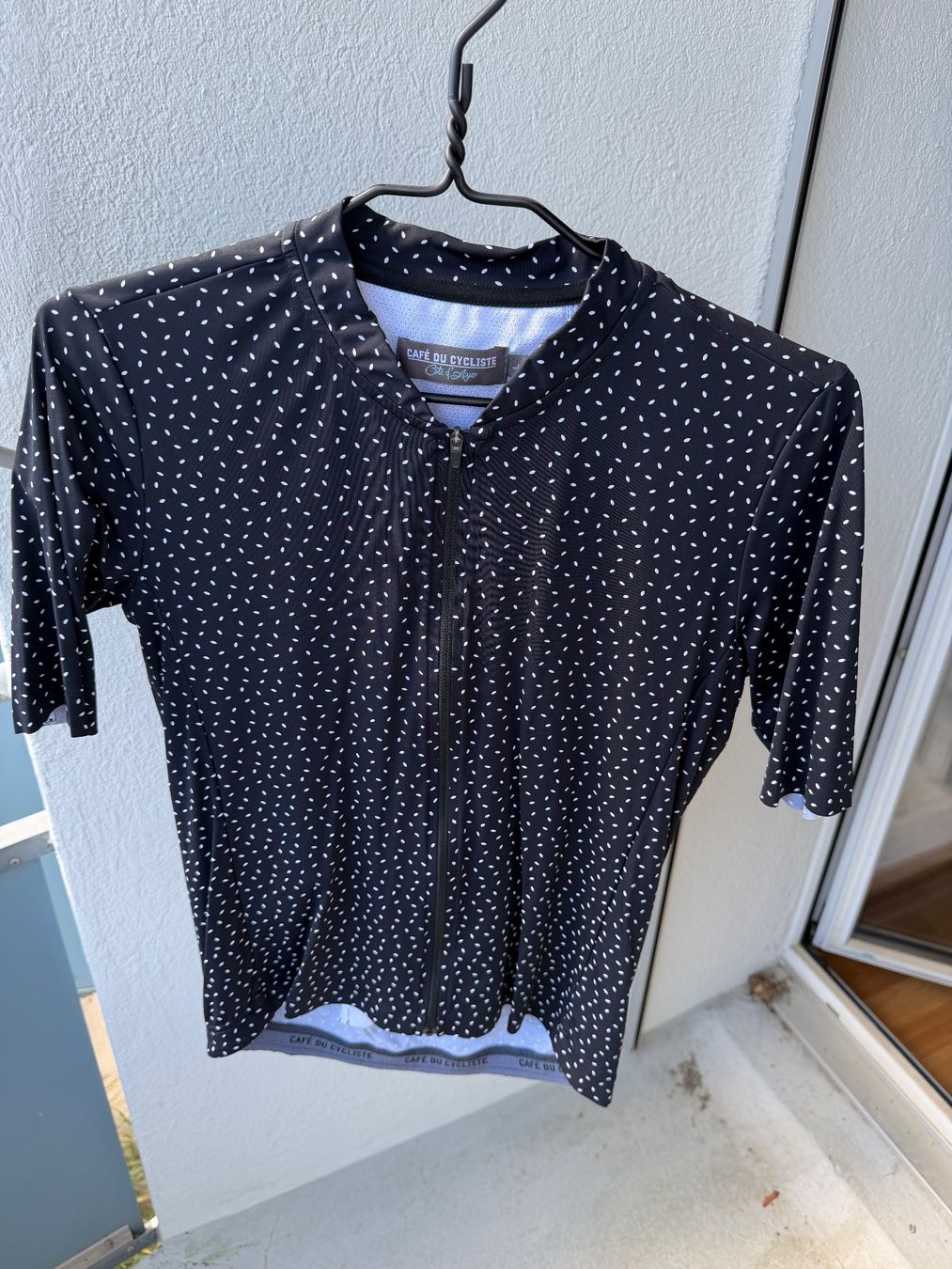 Canottiere & Pantaloni: Ab 1.- Café du Cycliste - Christine Men's Superlight Jersey – Nuovo (secondo la descrizione) da Uster venduto da Ledronnie 1