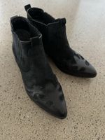 Schuhe Zara schwarz Leder Stiefeletten Cowboy 40