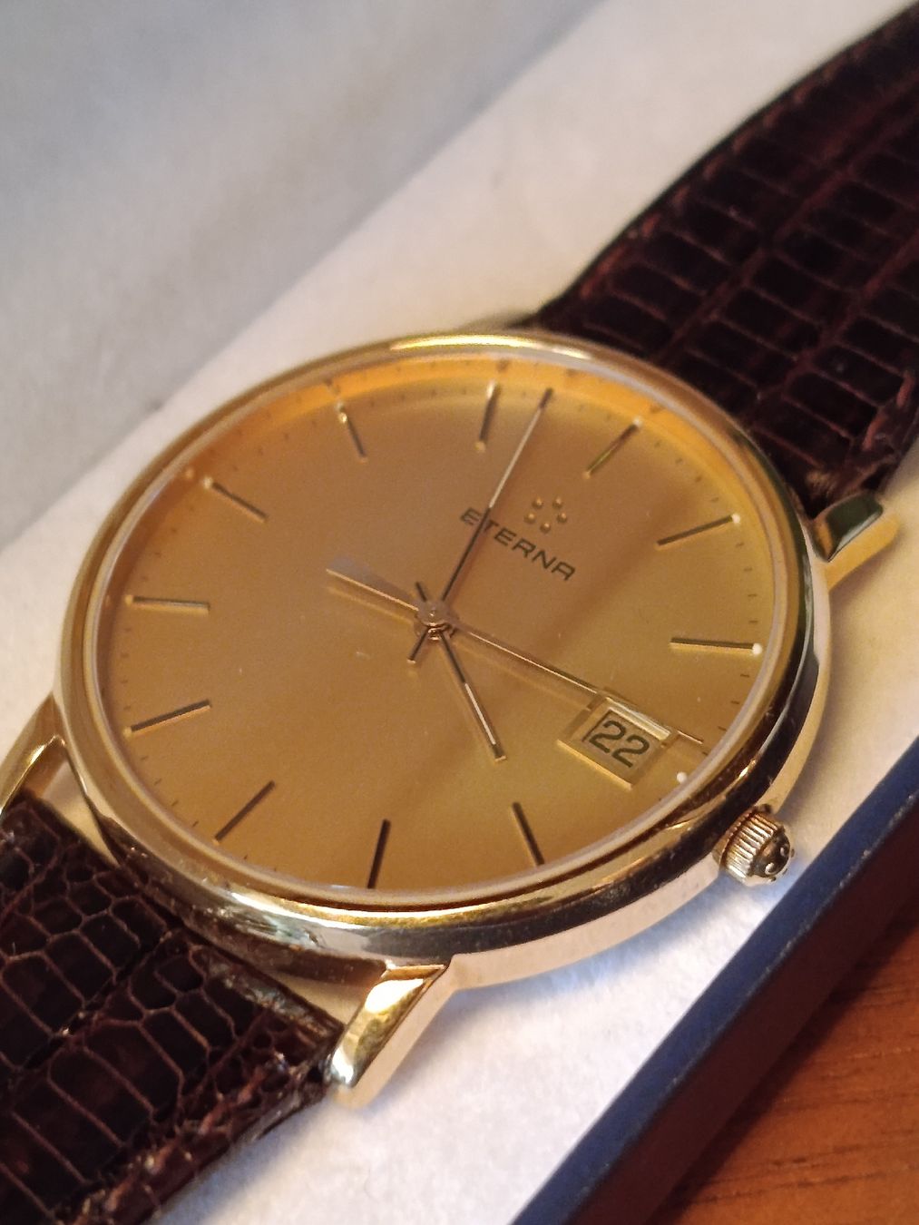 Eterna Uhren: Eterna Armbanduhr Quartz 34 mm – Gebraucht aus Riehen von twentymodern