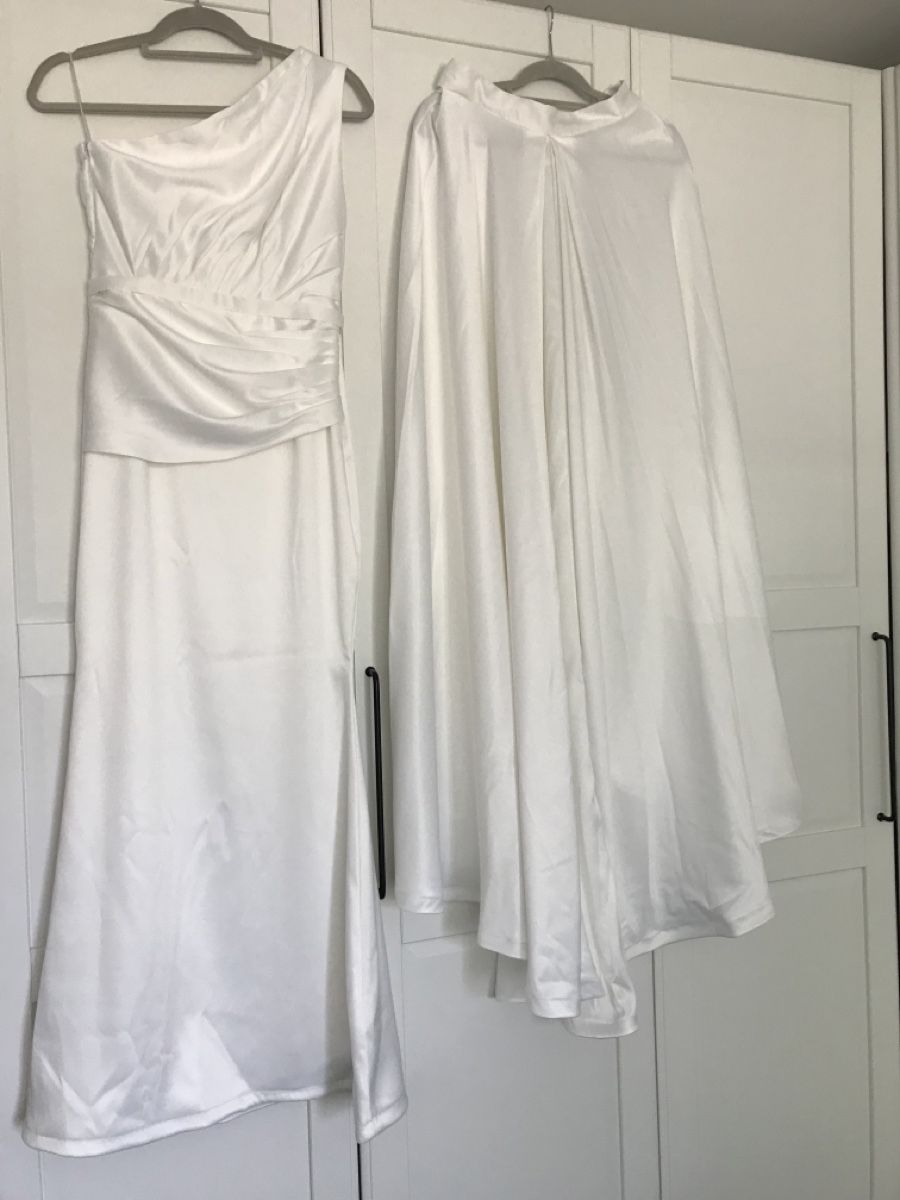 Kleider: Brautkleid Einrock mit Schleppe Neu – Neu (gemäss Beschreibung) aus Dübendorf von nela123 3