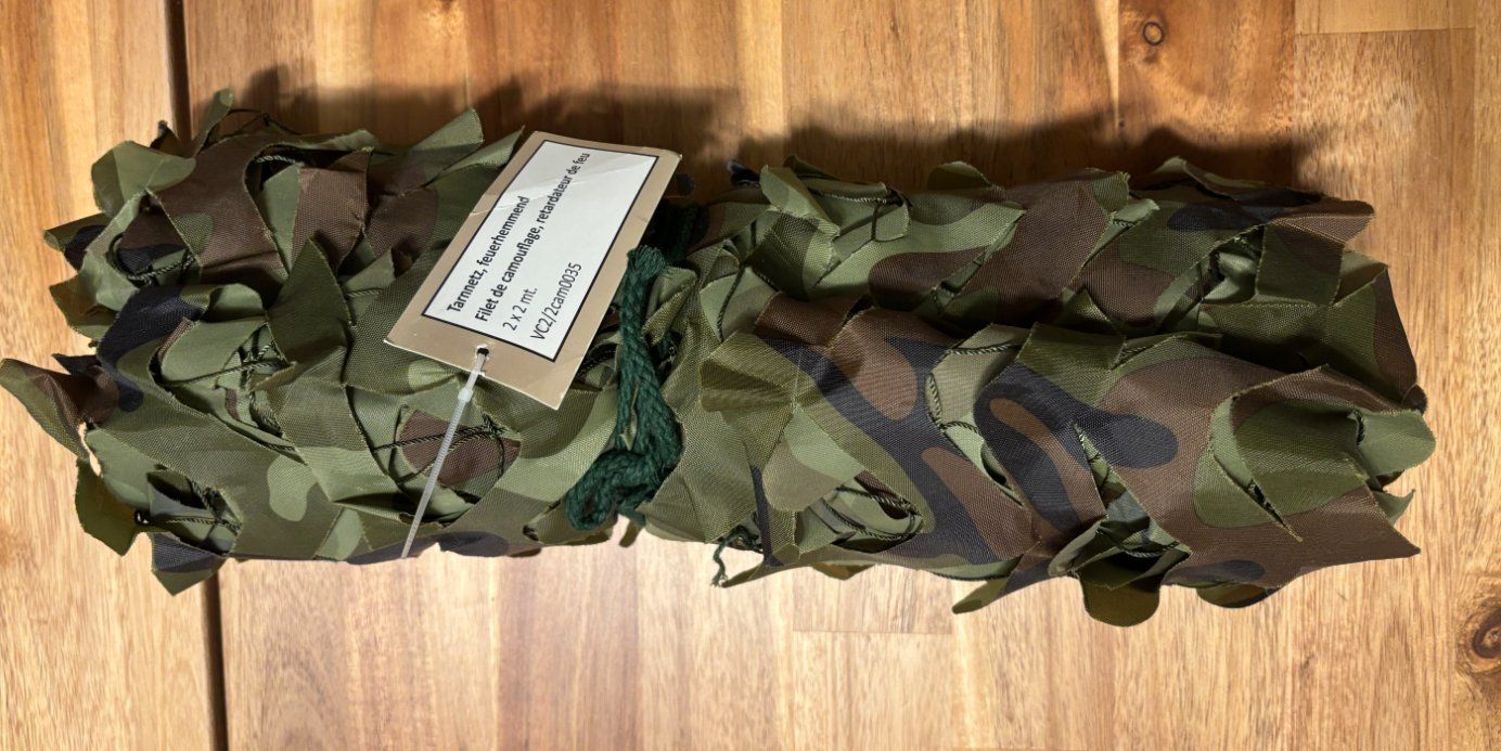 Sonstiges zu Militär: Tarnnetz, feuerhemmend 2x2m neu – Gebraucht aus Liestal von leanstein 1