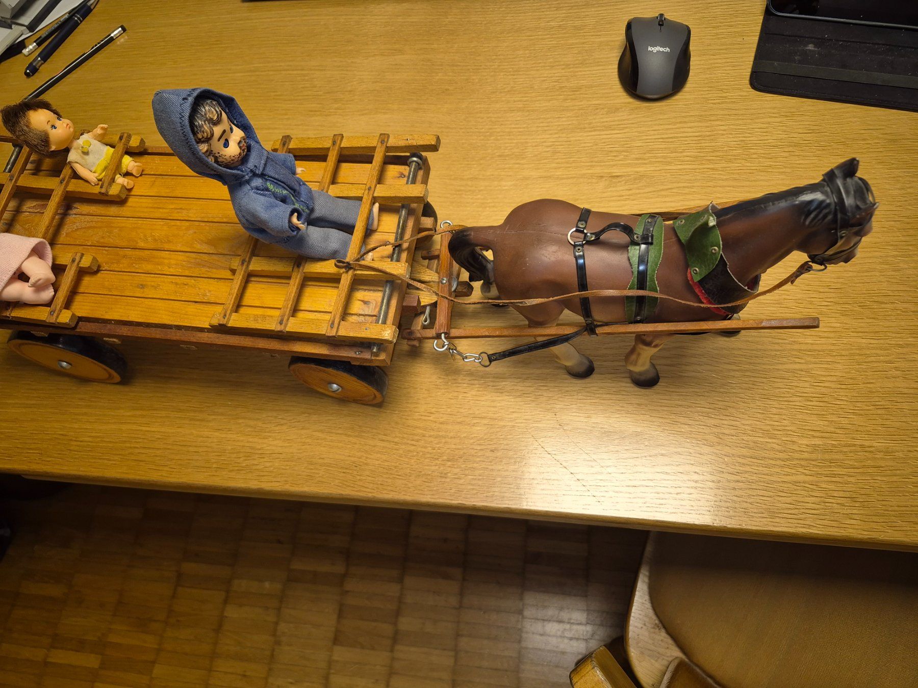 Statuette: Pferd mit Heuwagen mit Bauer und zwei Kinder – Usato da Buttikon SZ venduto da sefa02 1
