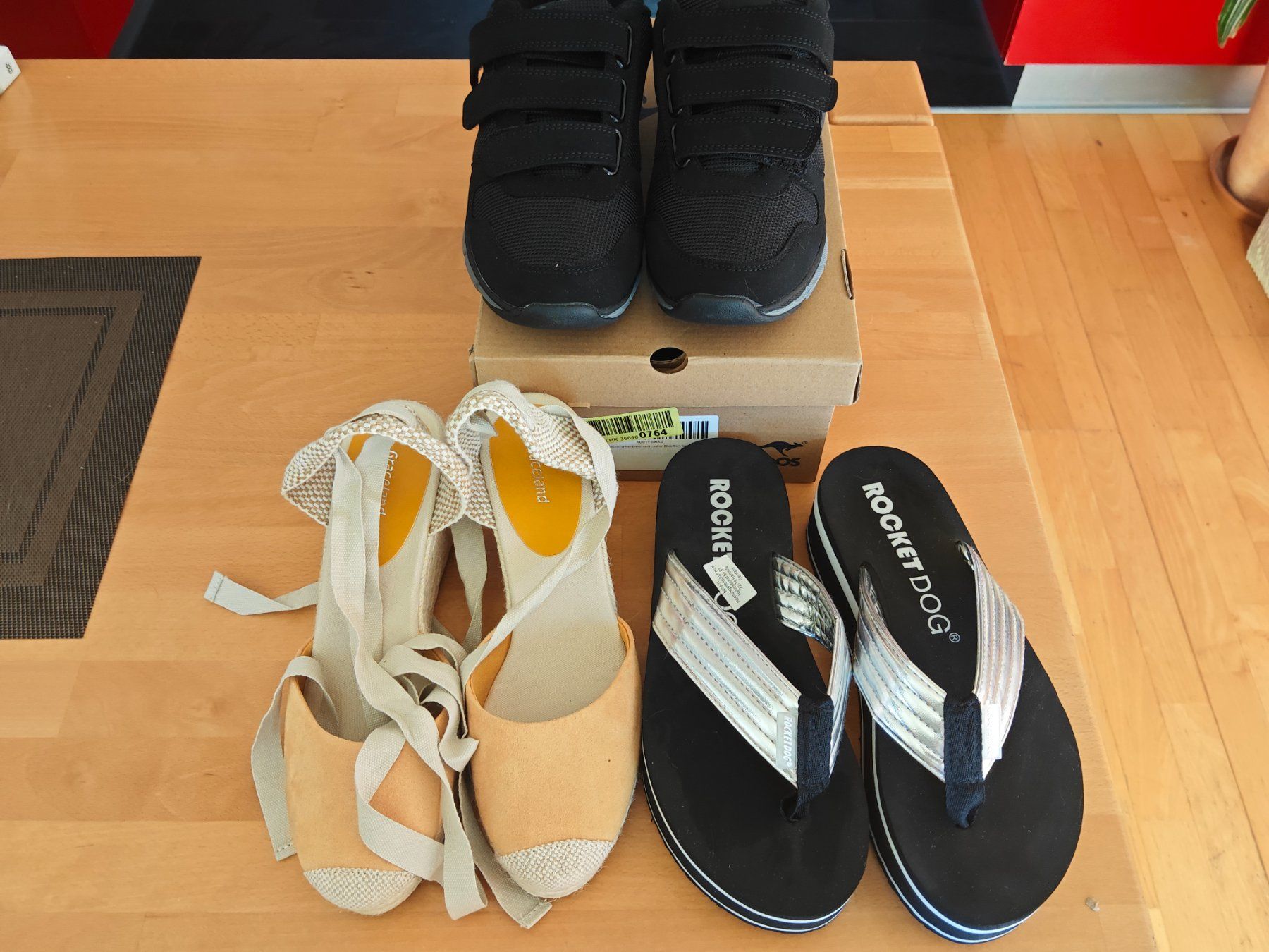 Scarpe da donna: 3 Paar Damenschuhe Gr.39 – Nuovo (secondo la descrizione) da Staad SG venduto da Hope80