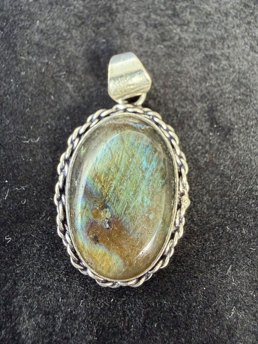 Pietre preziose: Pendentif labradorite – Usato da Bouveret venduto da GemX