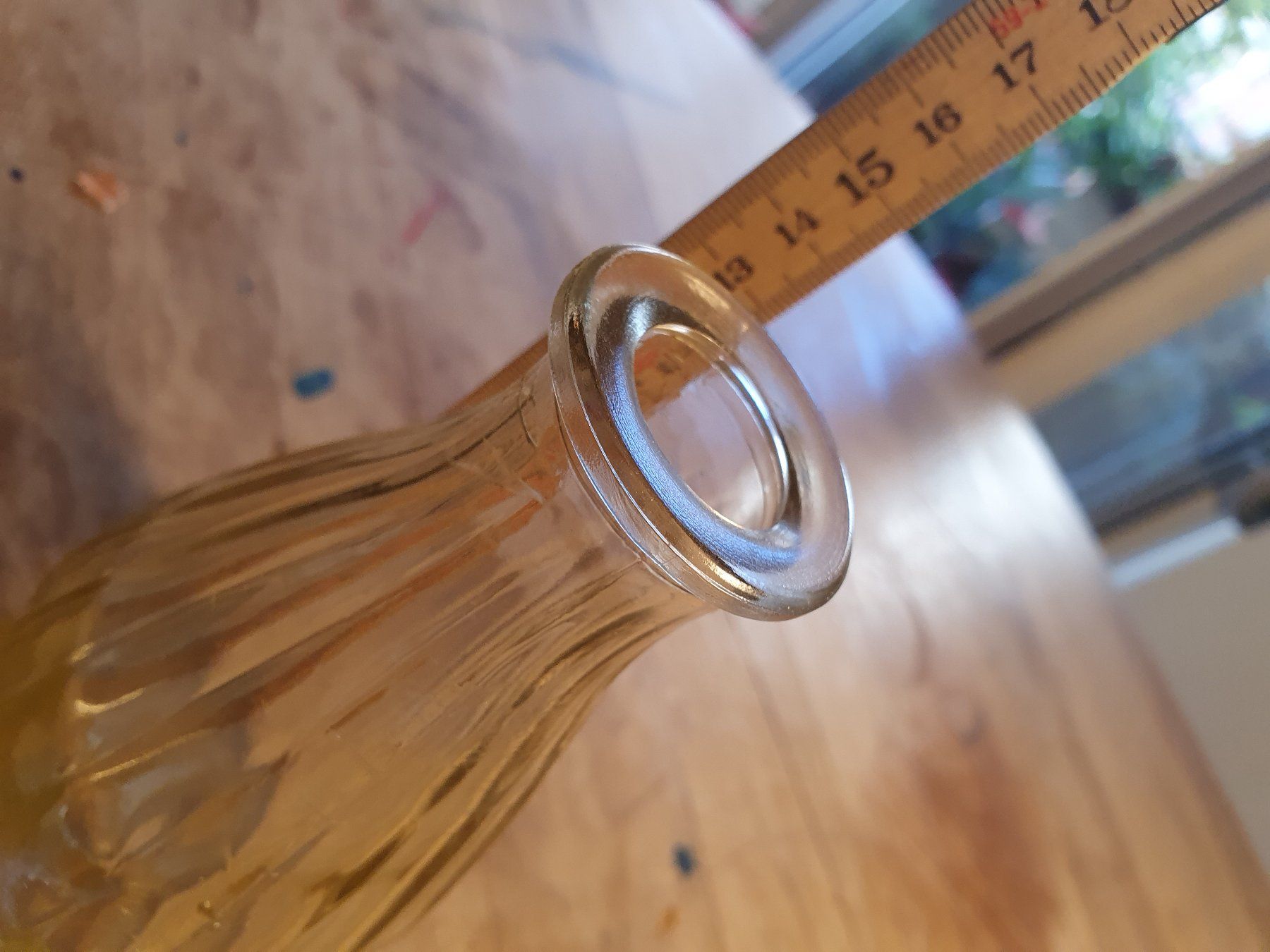 Vasen & Gefässe: Blumenvase Pressglas ca 1.5 dl – Gebraucht aus Zürich von loosebone 3
