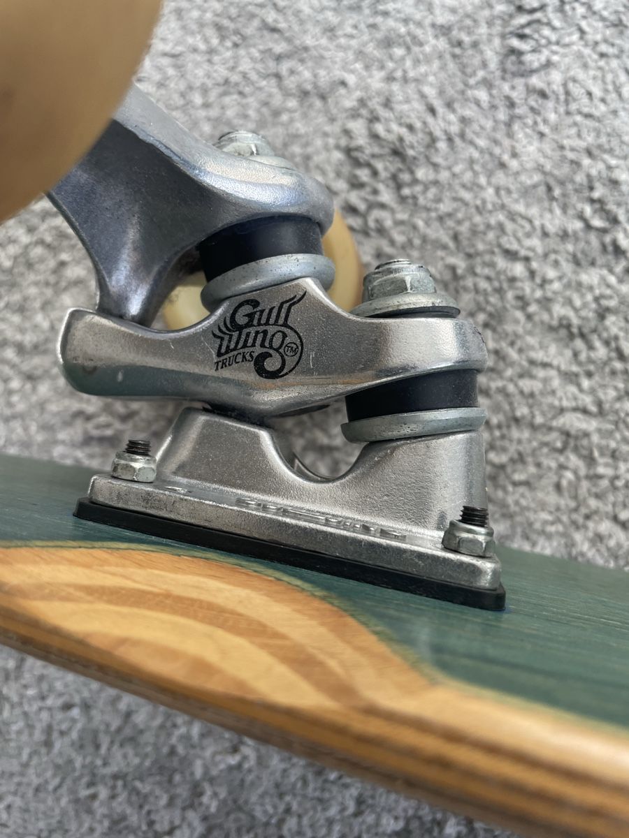 Skateboards: Longboard mit Doublekingpin Trucks – Gebraucht aus Winterthur von T_ron 4