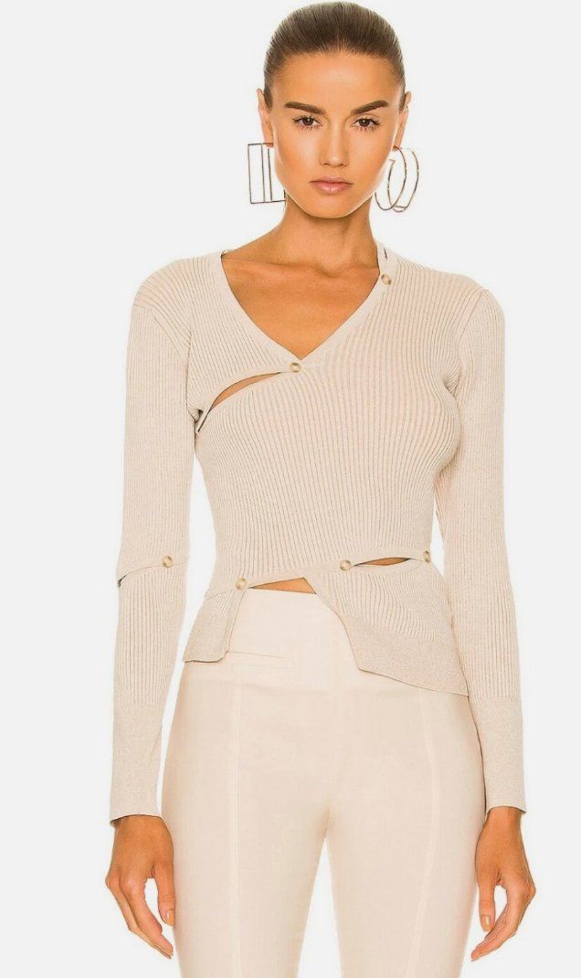 Jacquemus Tops: New EUR 365 Jacquemus Cutout Buttoned Top - FR 40 – Neu und originalverpackt aus St-Sulpice VD von juhdu