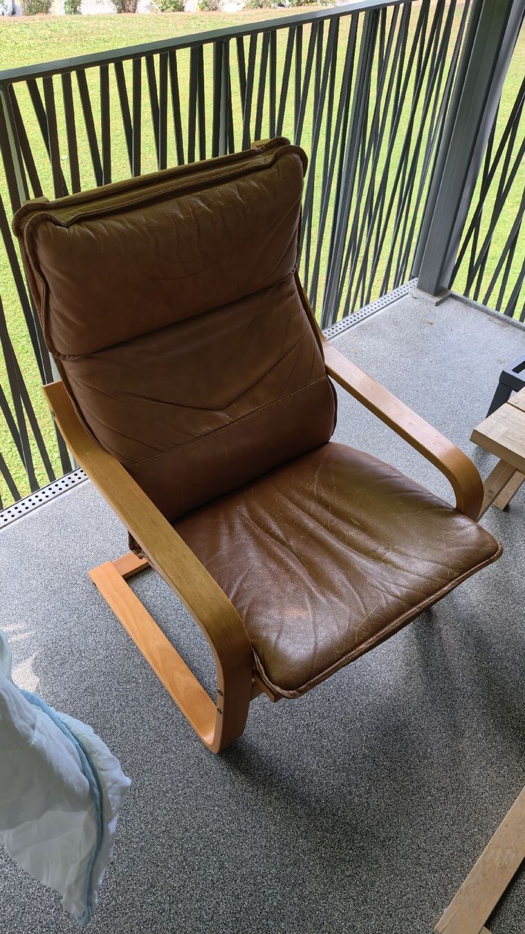 Ikea Poltrone: IKEA POÄNG SESSEL Holz, Leder Braun – Usato da Winterthur venduto da Daniwobistdu