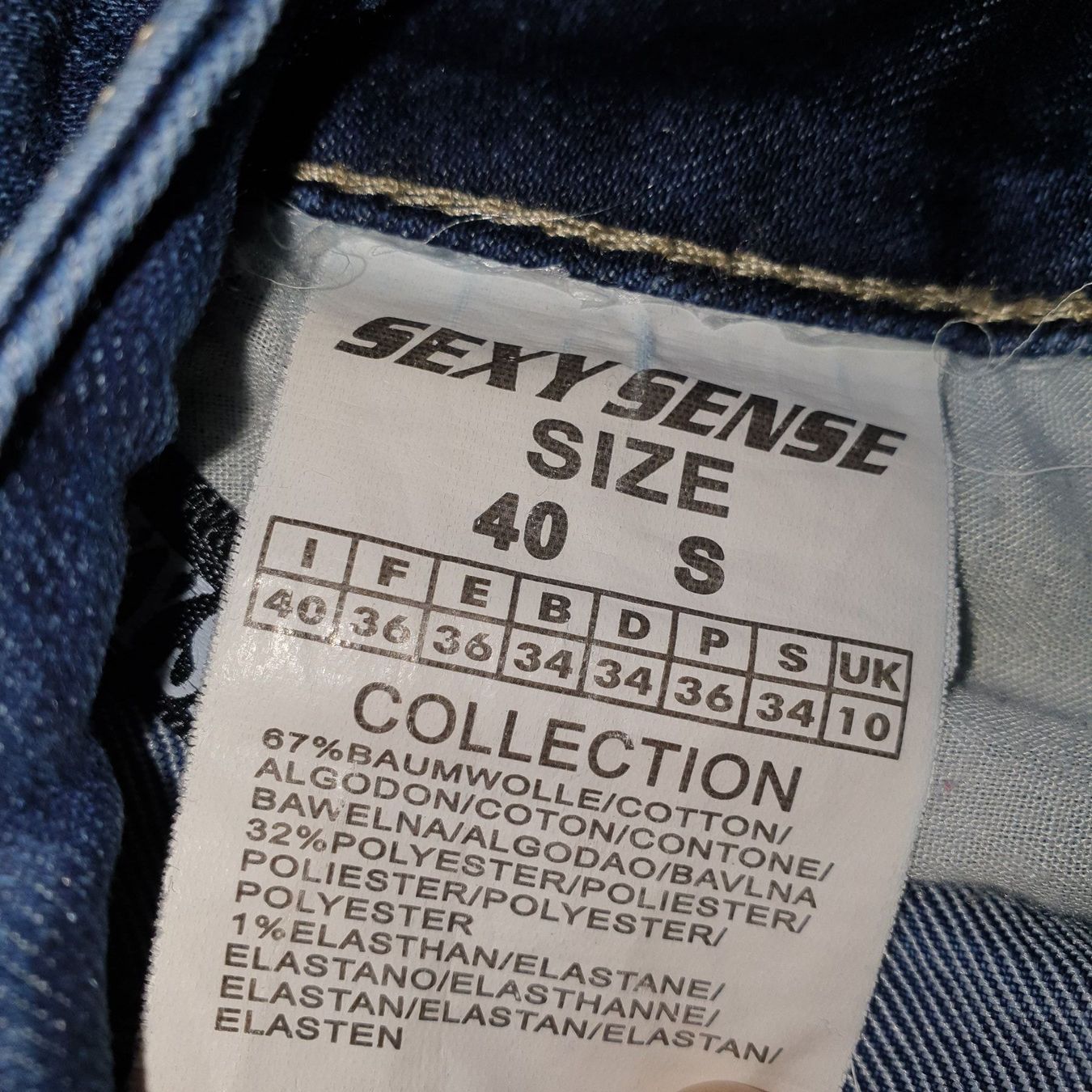 Jeans: Latzhose, elastisch, enger Sitz, Gr. 34 – Usato da Biel/Bienne venduto da szundel 2