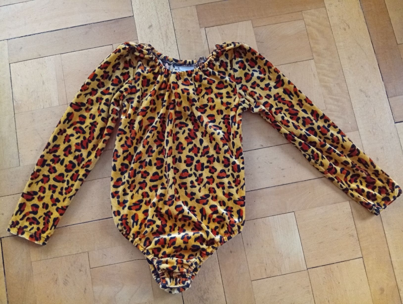Costumes: Body Leopard Muster Kostüm Grösse 128 – D'occasion à Zürich par teblapi 1
