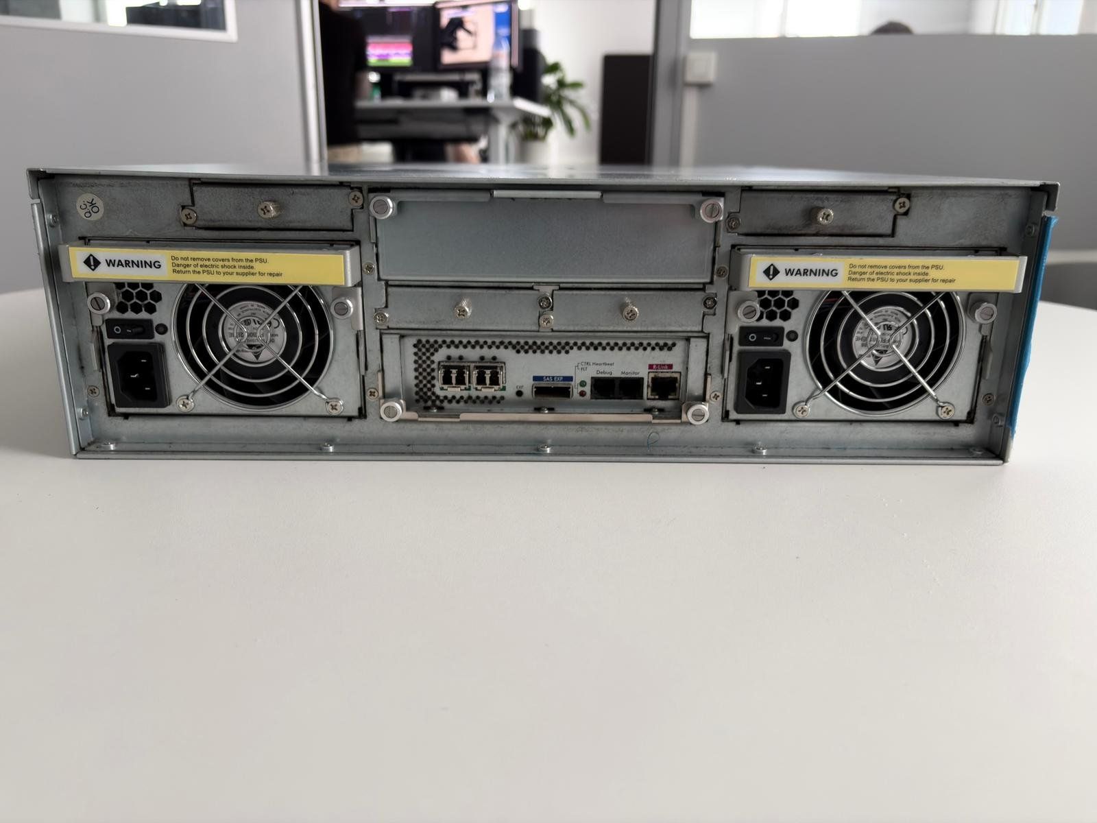 Serveurs: ACTi Proware NAS RAID Storage Bundle, 12-Bay + 16-Bay – D'occasion à Olten par VJii-Productions 8