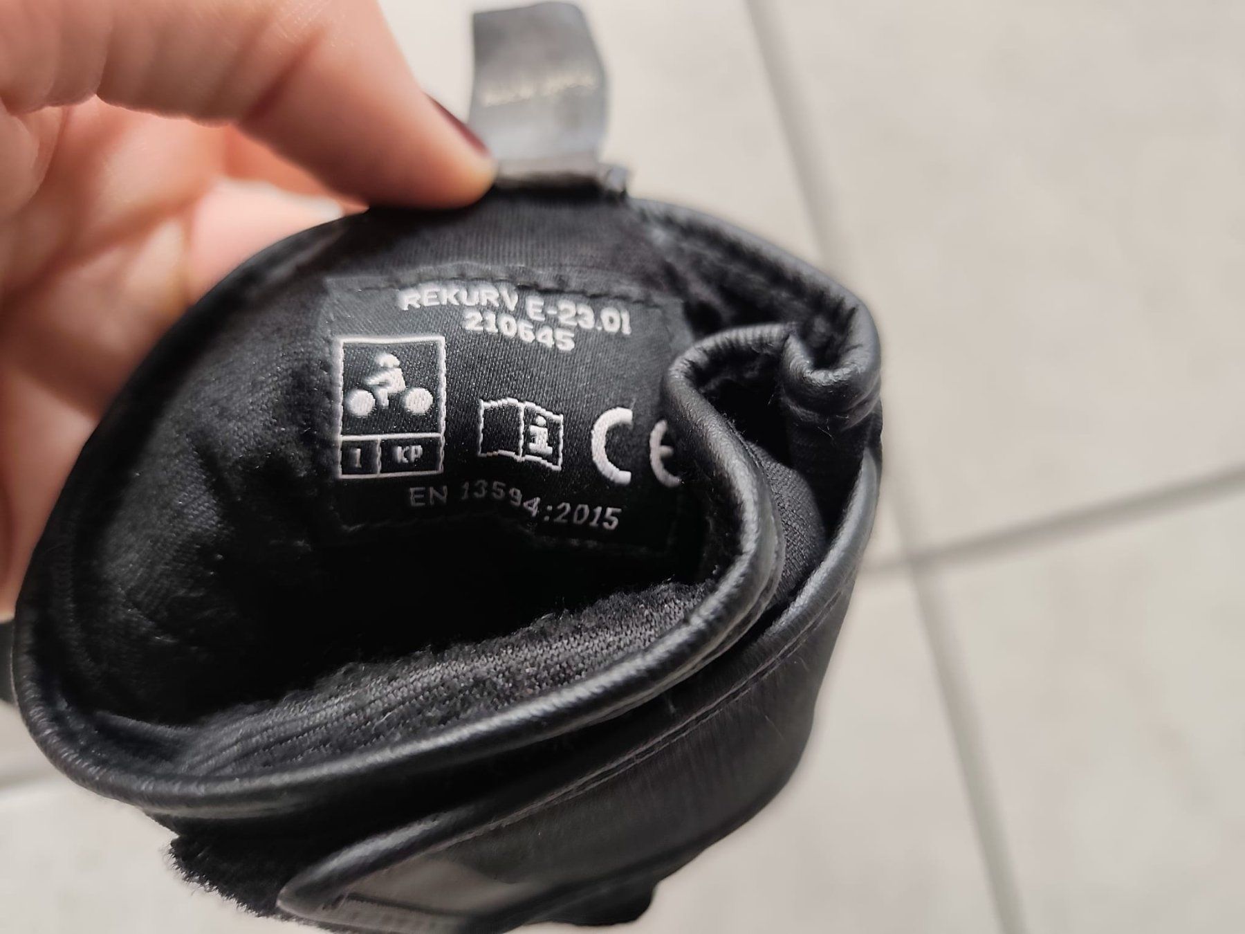 Gants & mitaines : Motorrad Handschuhe – D'occasion à Nunningen par Sira_ 2