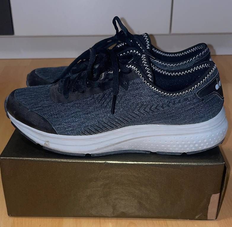 Herrenschuhe: Diadora Laufschuhe – Gebraucht aus Eschenbach SG von ang_bqf5