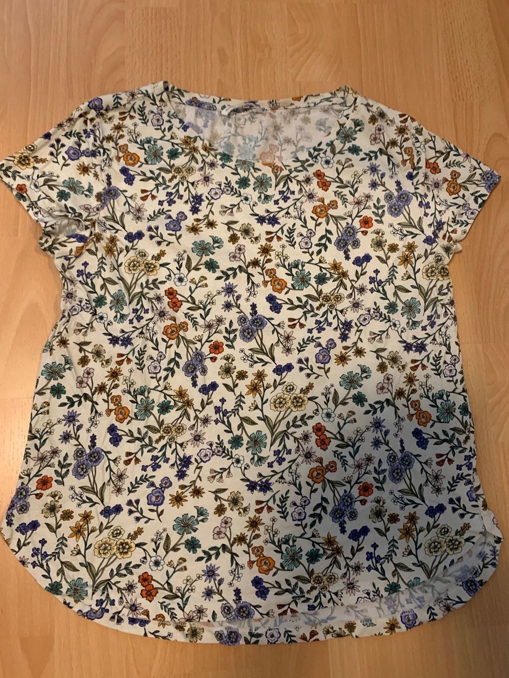 T-shirt: 4x T-Shirt Gr. M – Usato da Kreuzlingen venduto da jamie45 3