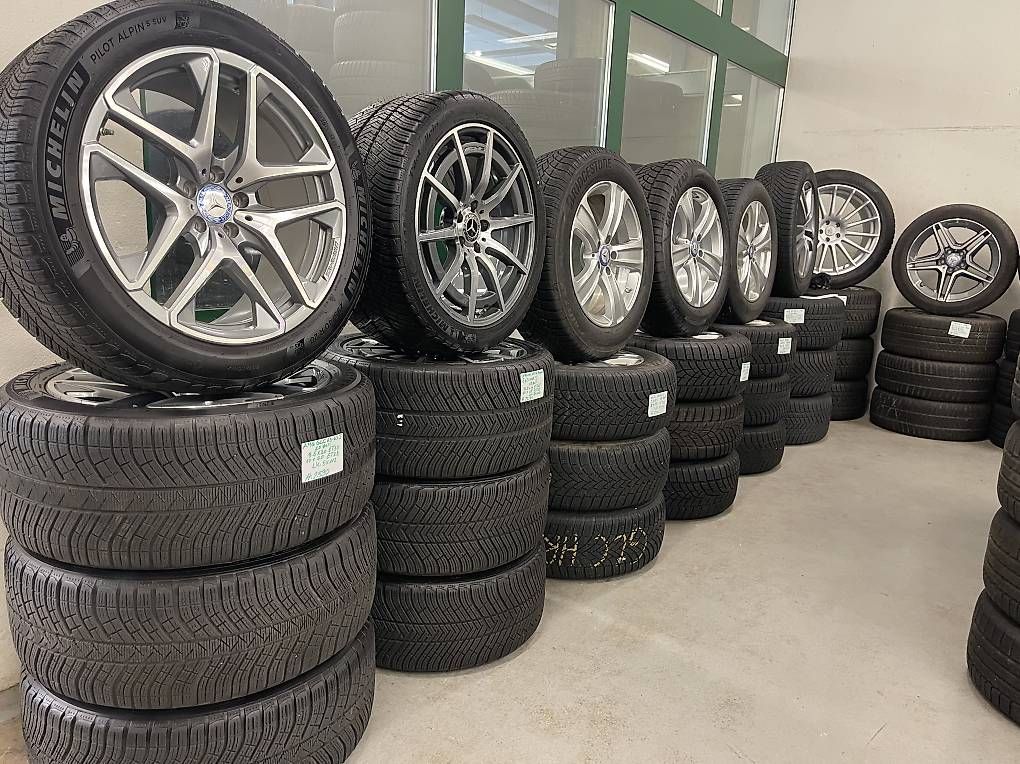 Pneumatici & Ruote complete: Alles muss Raus Original komplett Räder 82 Sätze  – Usato da Hunzenschwil venduto da Avdyli1