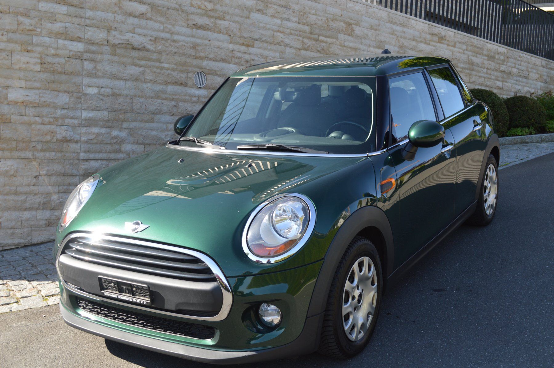 Mini Autos: Mini One DIESEL,  FRISCH AB MFK – Gebraucht aus Schindellegi von Dorfgarage2 1