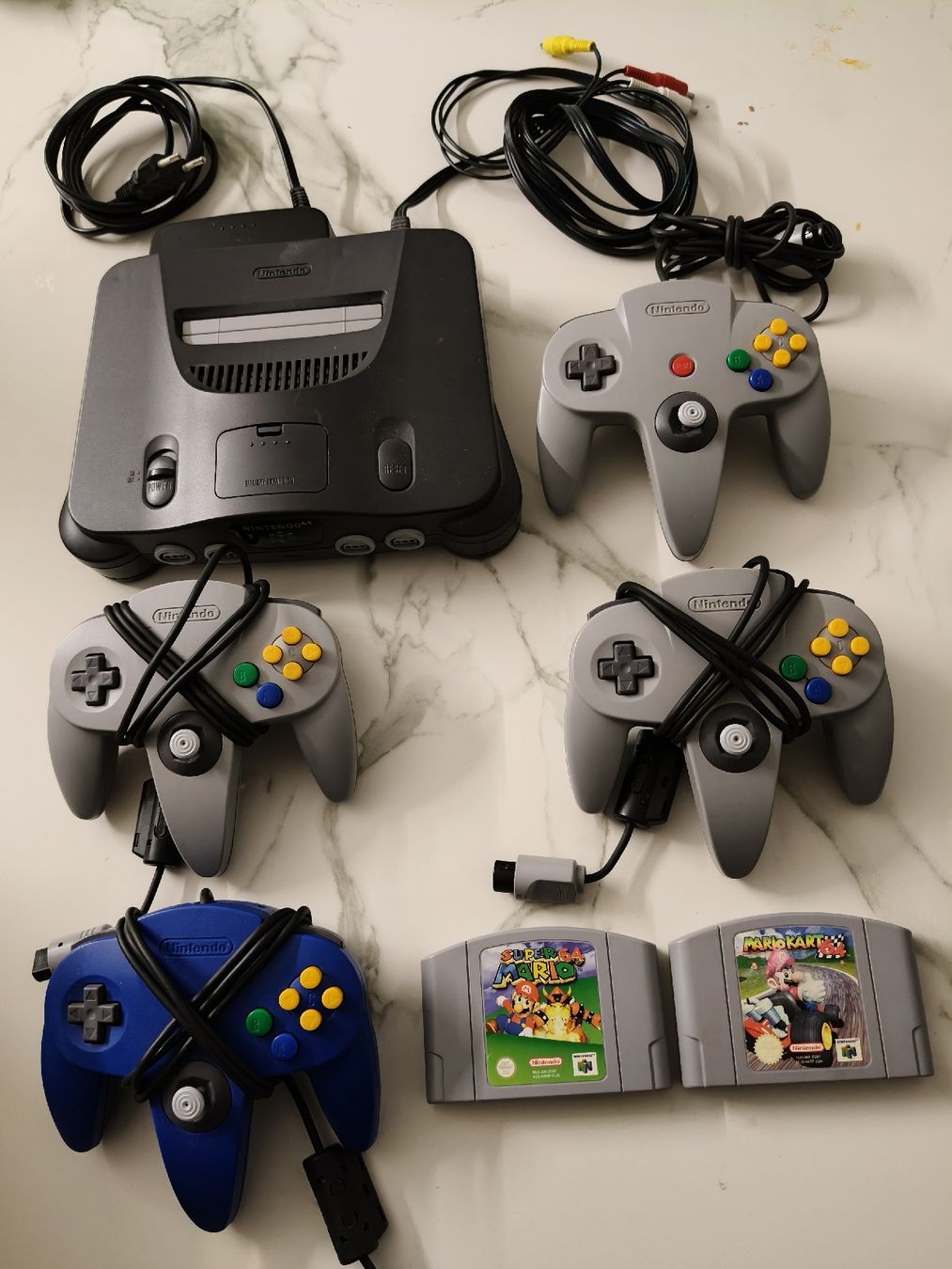 Nintendo Konsolen: Nintendo 64 Konsole mit 4 Controller und 2 Spiele TOP – Gebraucht aus Oensingen von ece_8k7q 1
