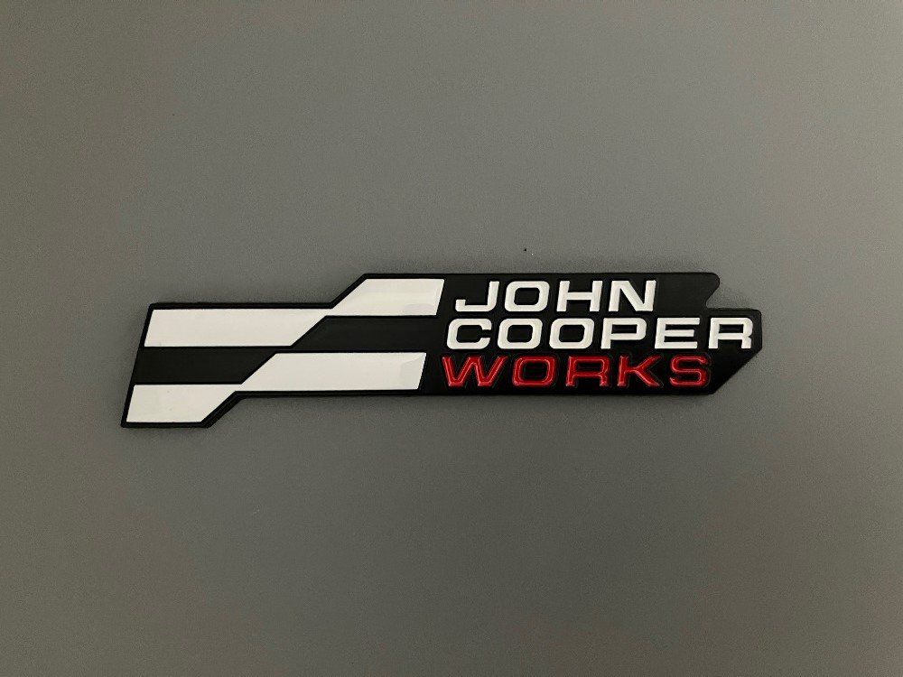 Mini Tutti pezzi di ricambio auto: Mini John Cooper Works (metall logo) NEU – Nuovo e nell'imballaggio originale da Lugano venduto da gianlu3