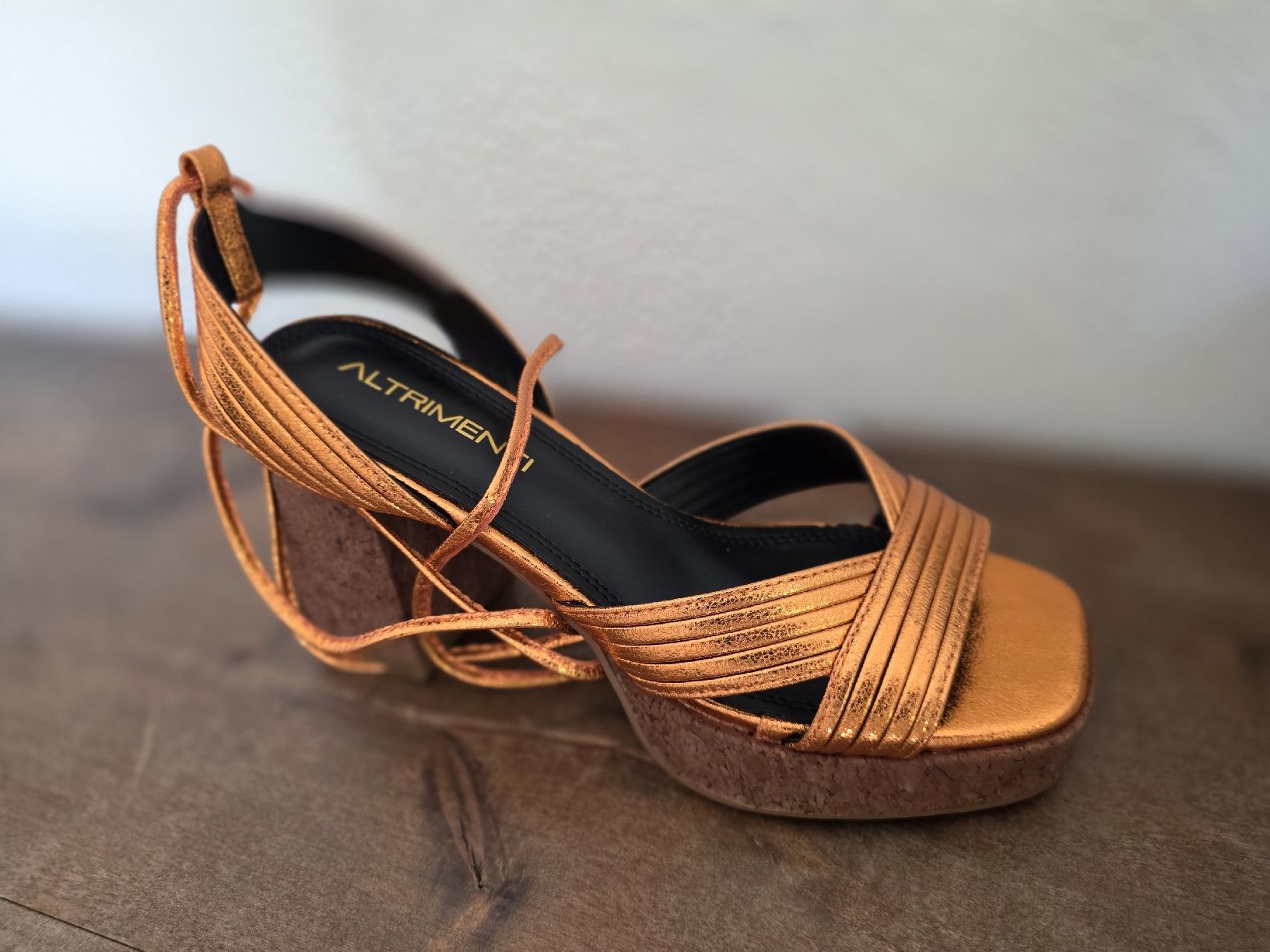 Damenschuhe: ALTRIMENTI Sandals metallic orange size 39 with box – Neu und originalverpackt aus Brüttisellen von par_8zbj 4