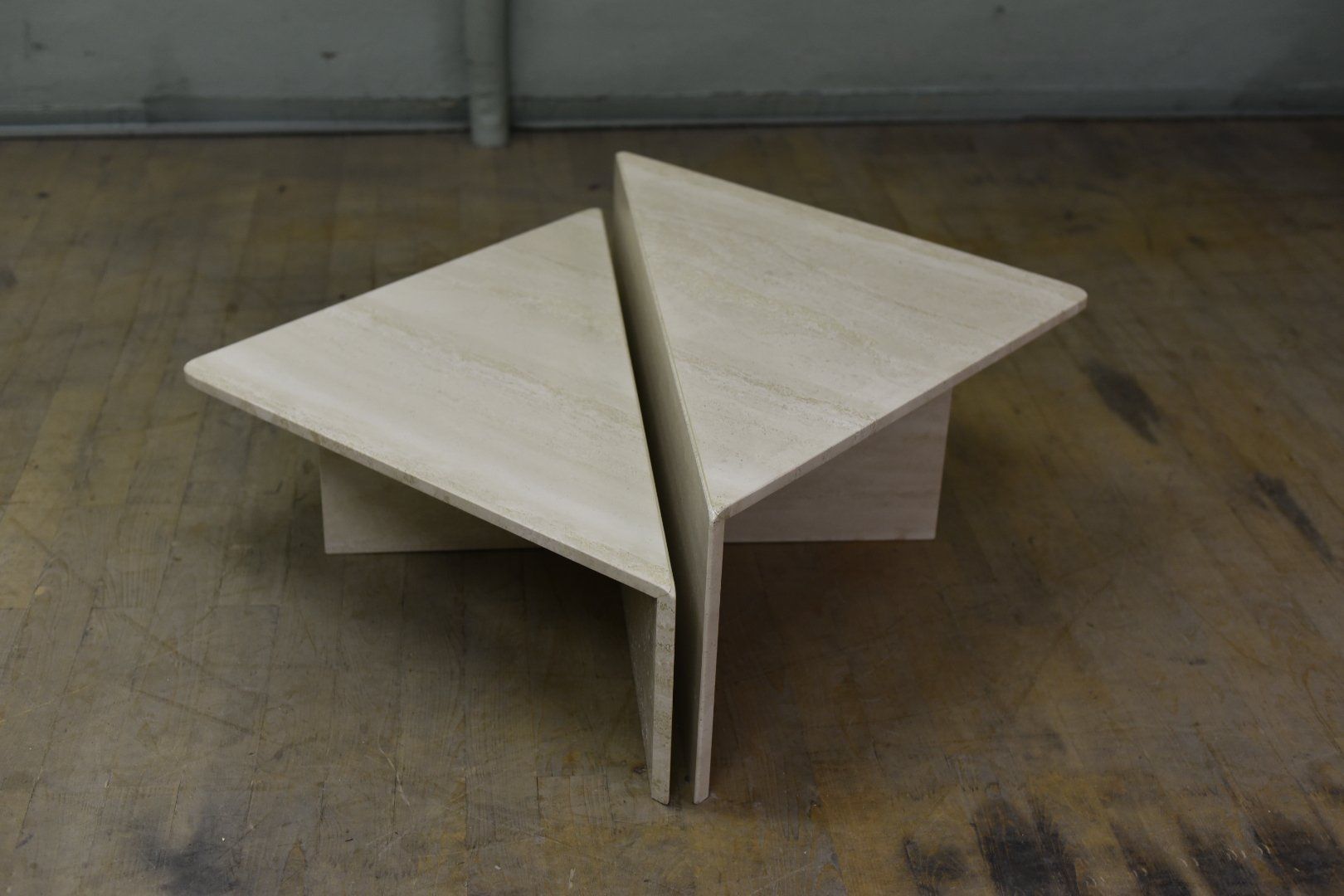 Tavoli: Designer Couchtisch Up & Up – Usato da Lichtensteig venduto da UsedIN 1