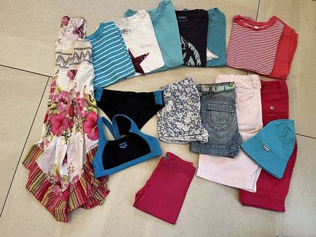 Kleiderpaket Mädchen 122/128 Sommer 15 Teile