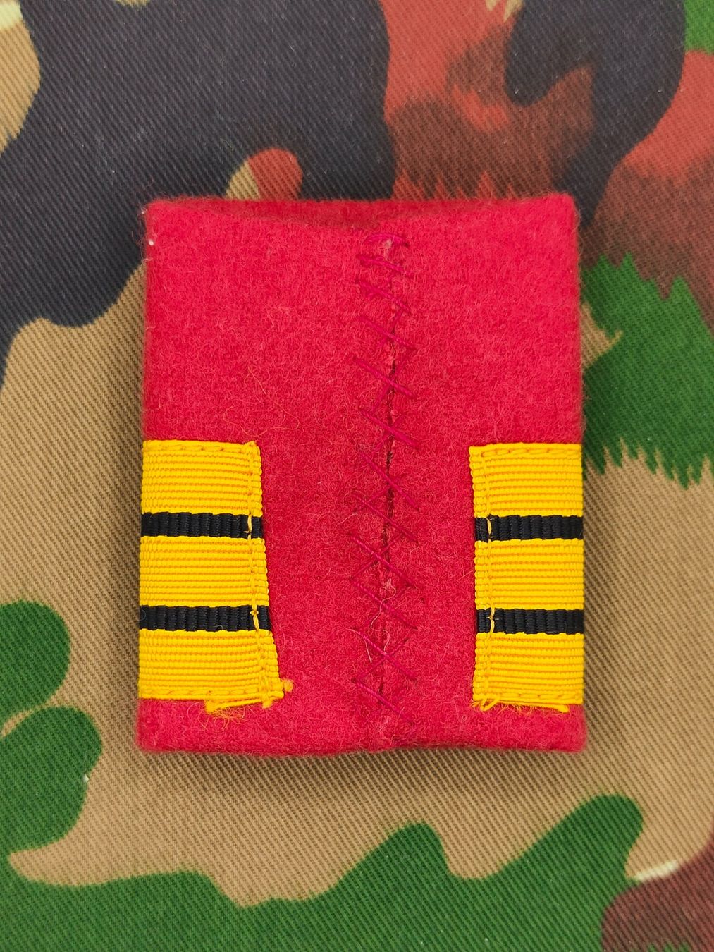 Schweizer Armee Plaketten & Abzeichen: Schulterpatte Ord. 1949 Oberst – Gebraucht aus Bauma von SwissMilitaria 1