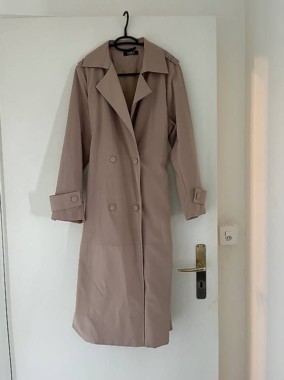 Cappotti: BEIGER TRENCHCOAT – Usato da Maur venduto da tab_z9rh