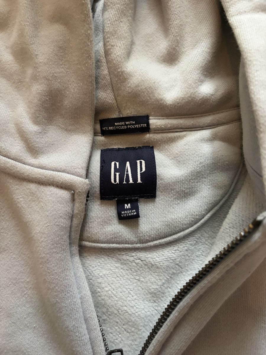 Gap Maglioni & Felpe: GAP Kapuzenpullover mit Reissverschluss hellblau Grösse M – Usato da Zürich venduto da babytarzan 1