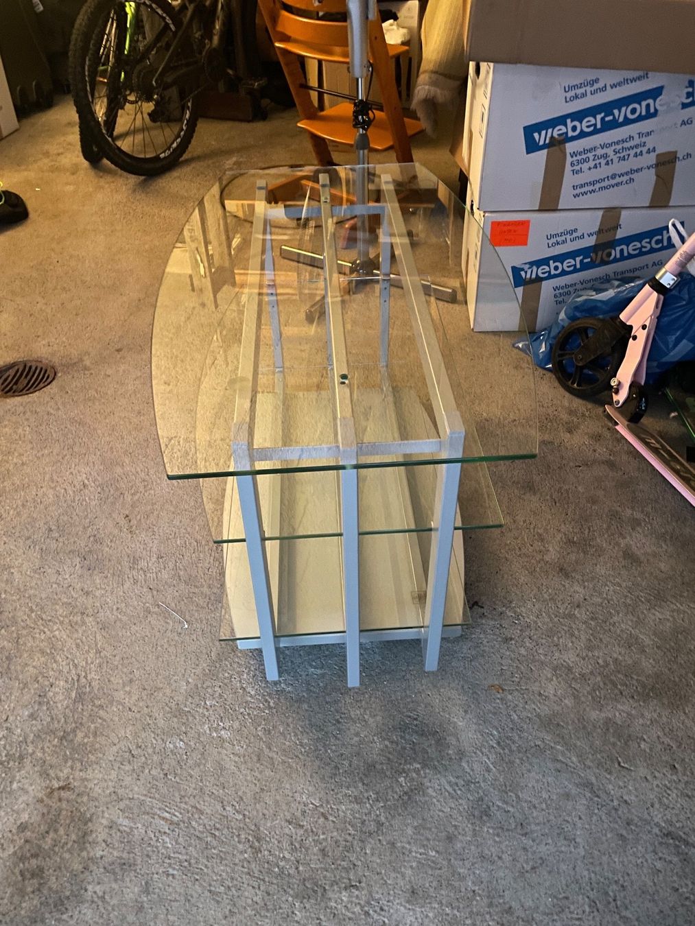 Tavoli: Modern Glass Table with 3 Shelves – Nuovo (secondo la descrizione) da Zug venduto da leo_tt5c 3