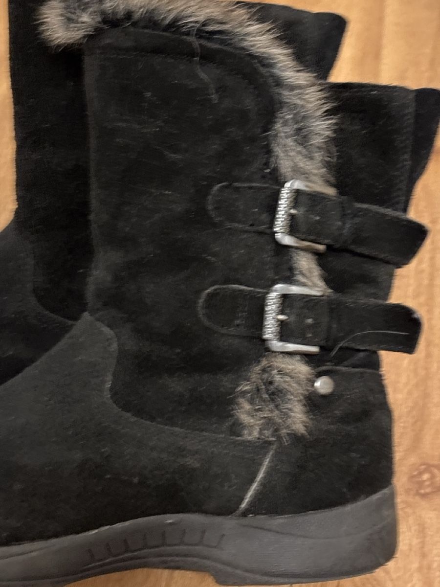 Damenschuhe: Stiefel Damen Grösse 40 schwarz mit Futter – Gebraucht aus Kriens von mir_v8ww