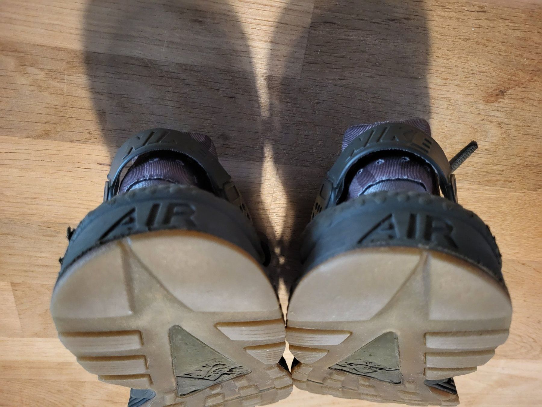 Nike Scarpe da uomo: Nike Air Huarache Run Grösse 42.5 – Usato da Urtenen-Schönbühl venduto da Chaeppeler 5